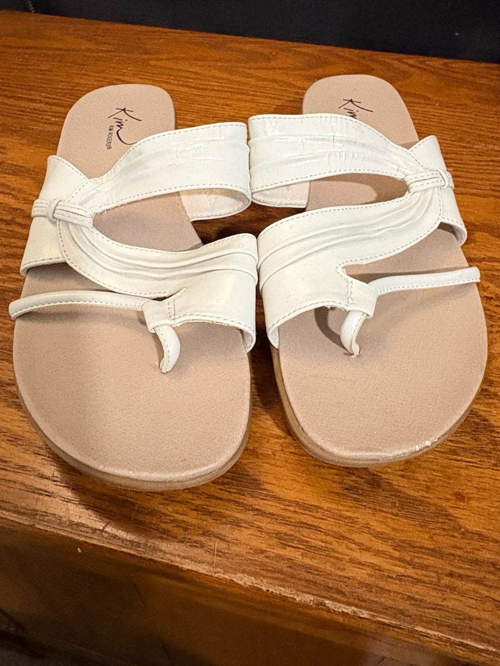 Kim Rogers White Strappy Low Wedge Sandals Size 6M Women’s Shoes